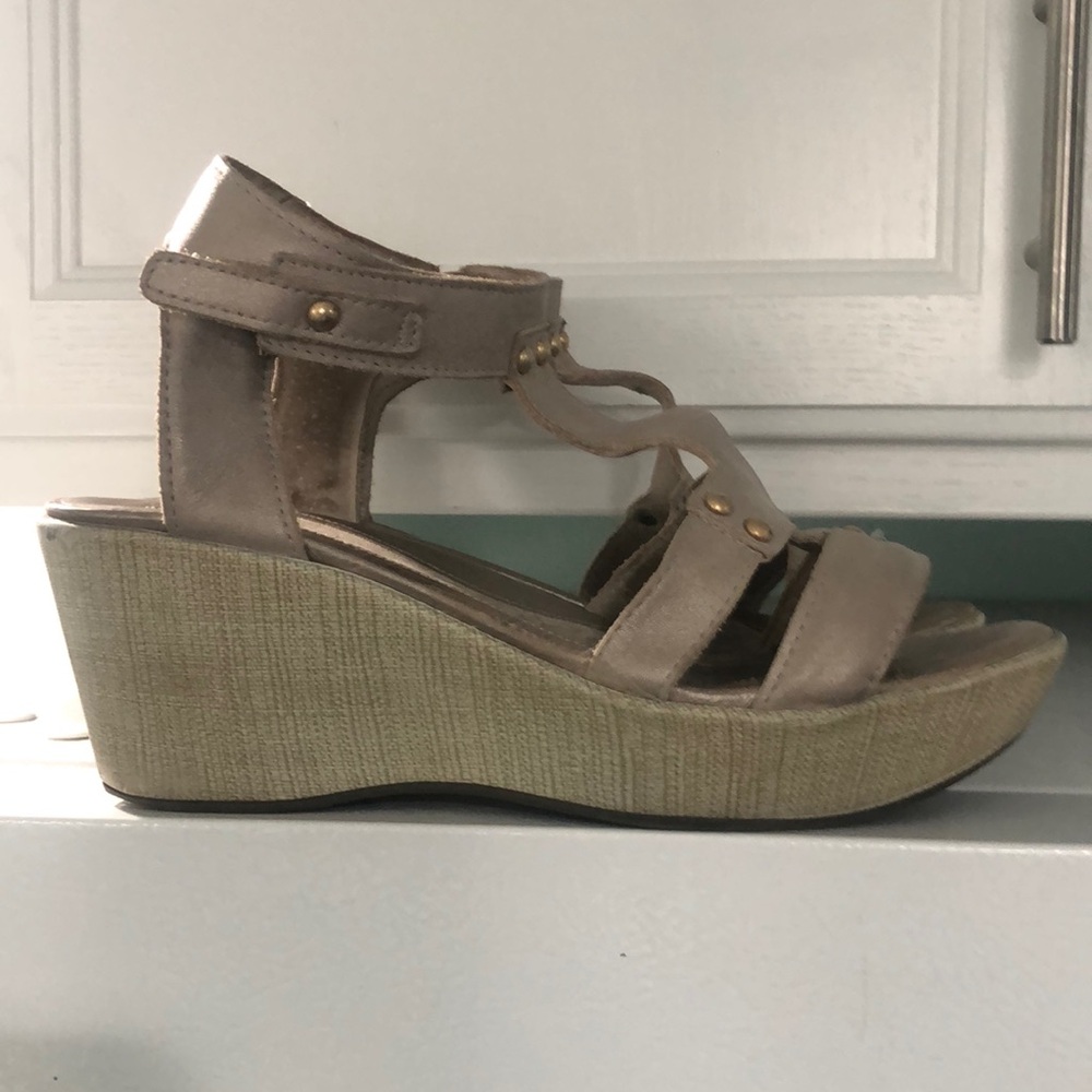 Naot Brand Beige Strappy Wedge Sandals Size 10